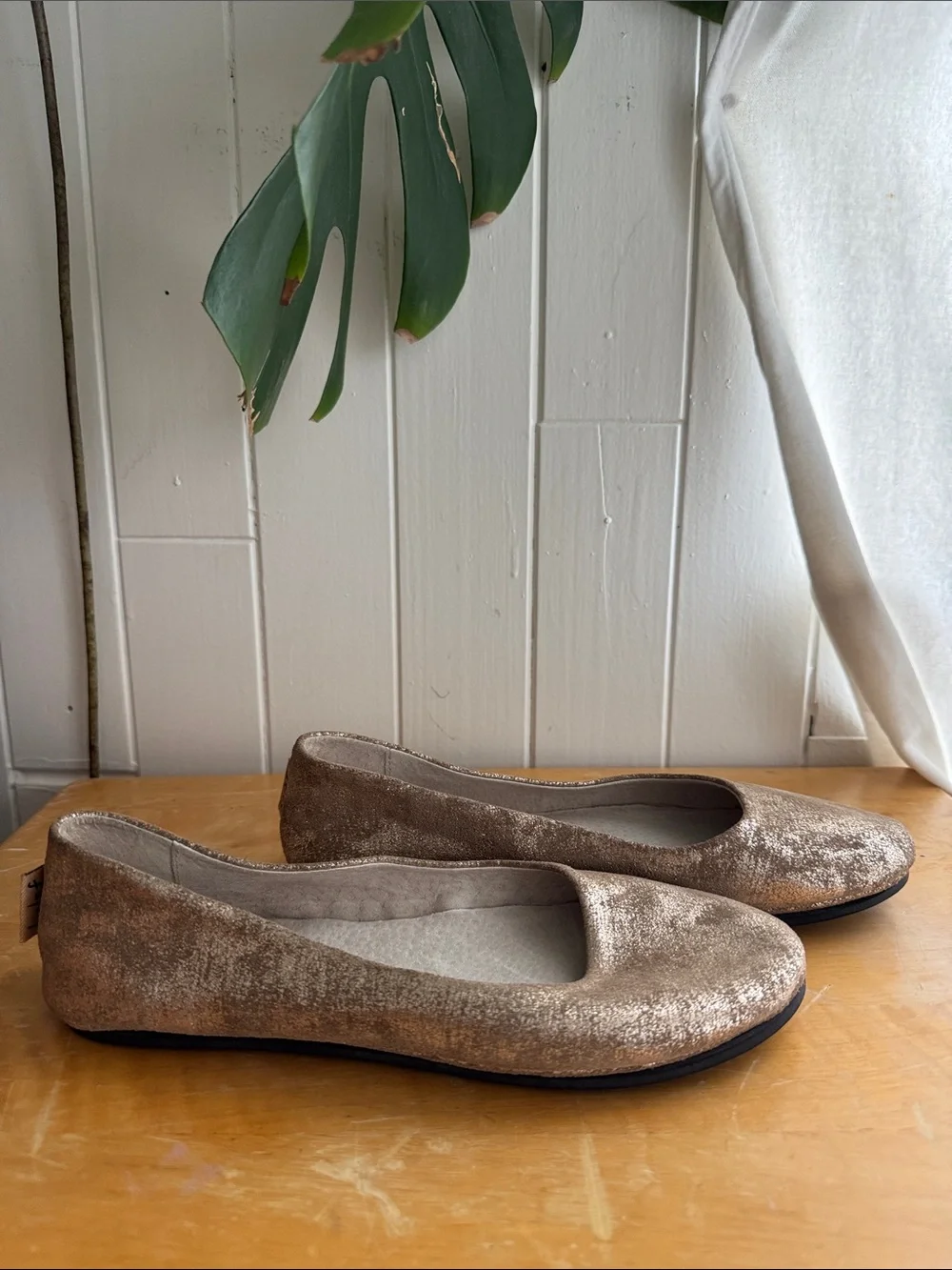 FS/NY French Sole Metallic Gold Ballet Flats size 8.5